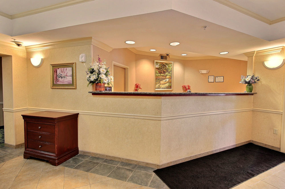 Crestwood Suites Of Newport News Luaran gambar