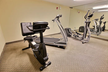 Crestwood Suites Of Newport News Luaran gambar